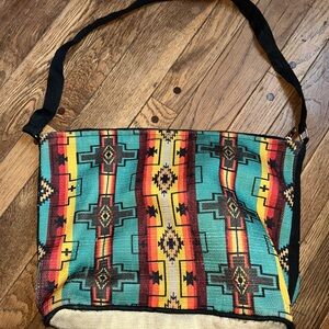 Colorful Aztec Patterned Shoulder Bag